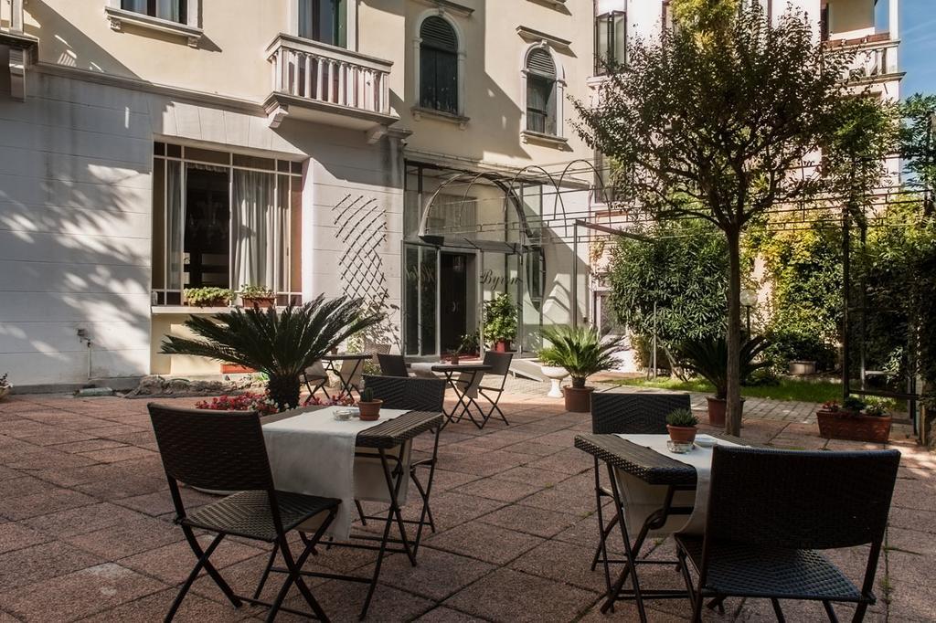Hotel Byron Lido di Venezia Ngoại thất bức ảnh