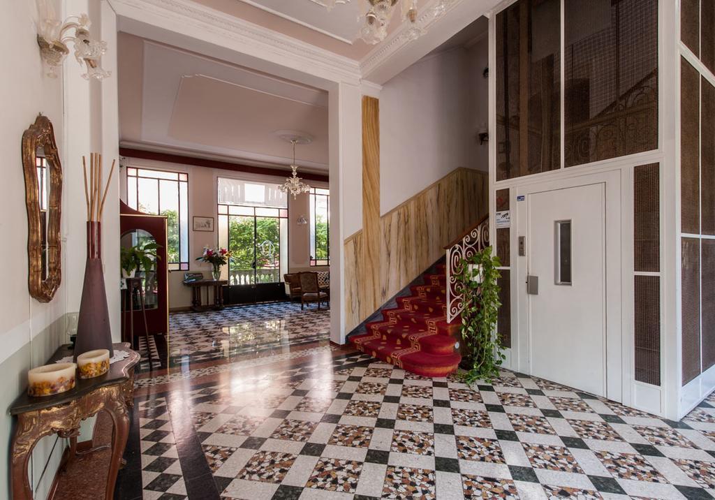 Hotel Byron Lido di Venezia Ngoại thất bức ảnh