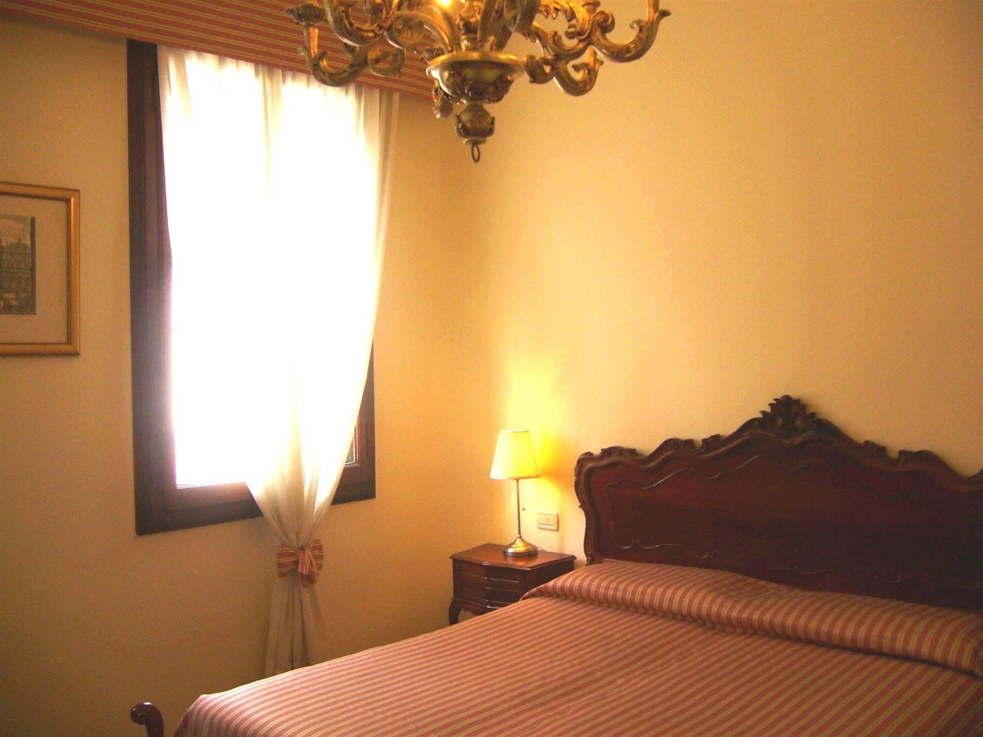 Hotel Byron Lido di Venezia Ngoại thất bức ảnh